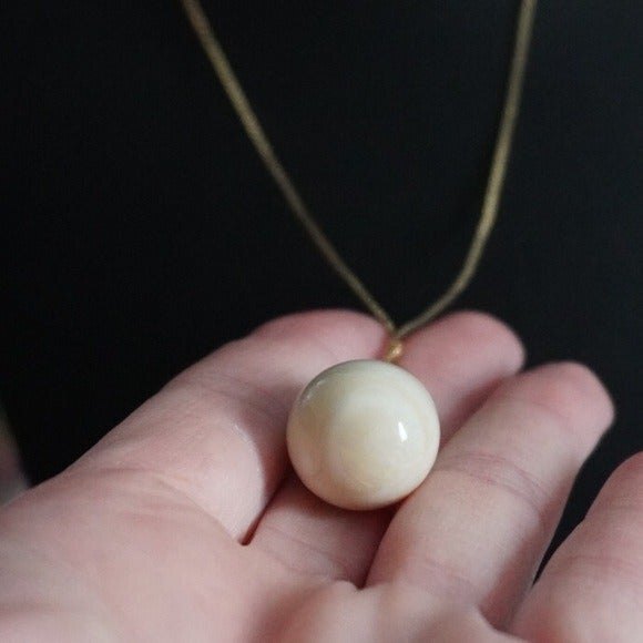 Teardrop Stone Pendant Necklace White on Gold Tone Chain - Picture 4 of 7